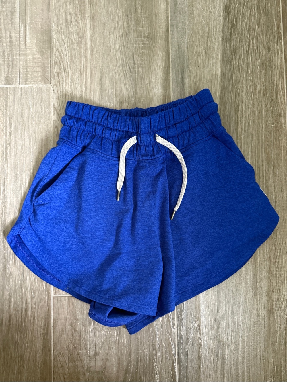 Vuori halo shorts